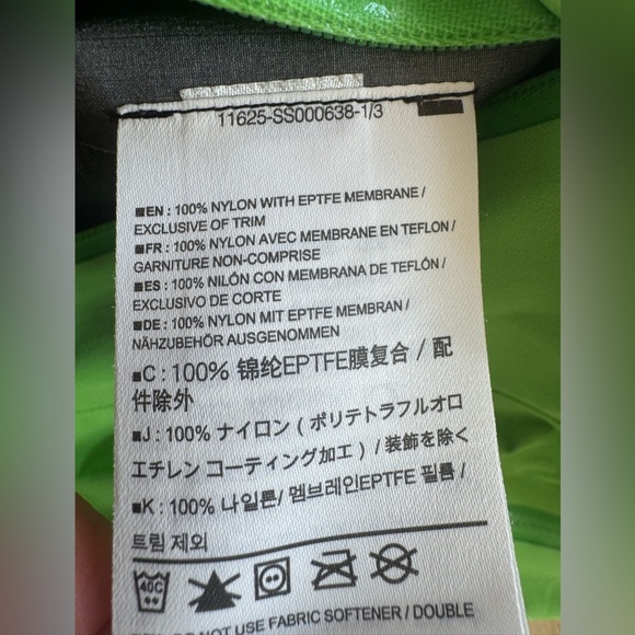 Arcteryx Beta AR in Rare Color | Goretex PRO | women’s L - Picture 13 of 13